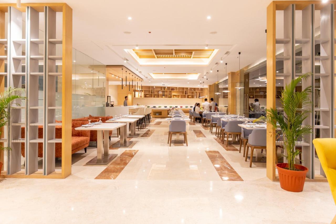 Hotel Siraichuli Chitwan Εξωτερικό φωτογραφία