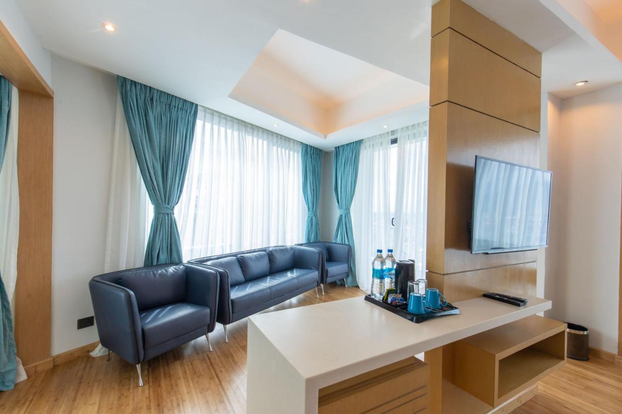 Hotel Siraichuli Chitwan Εξωτερικό φωτογραφία