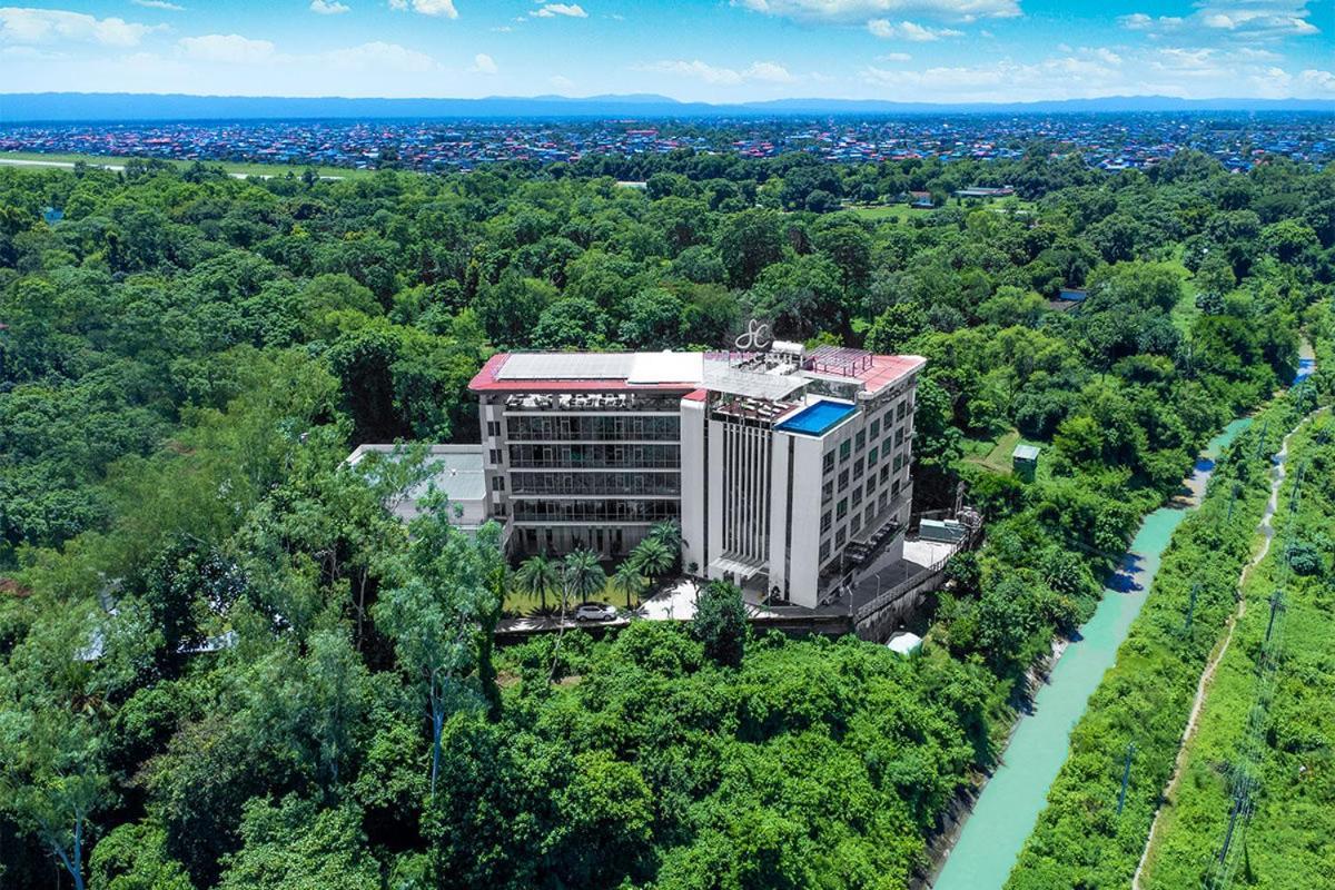 Hotel Siraichuli Chitwan Εξωτερικό φωτογραφία