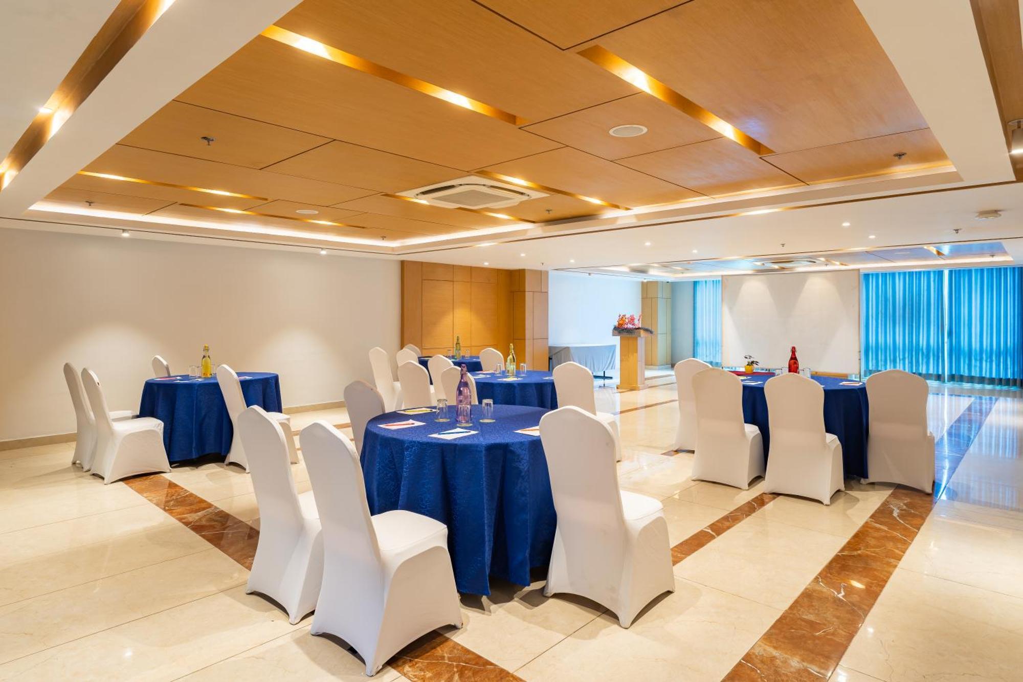 Hotel Siraichuli Chitwan Εξωτερικό φωτογραφία